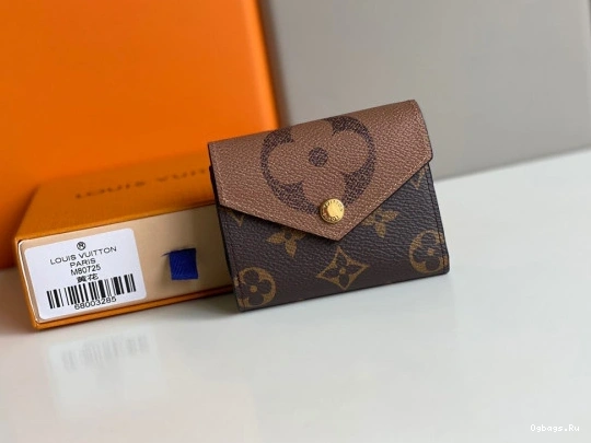ZOÉ WALLET VUITTON LOUIS 1228